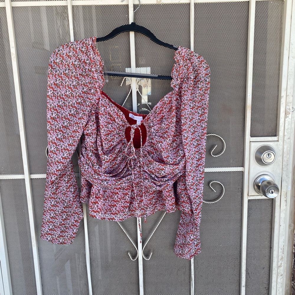 Floral Tie-Front Long Sleeve Crop Top - Red orange/White